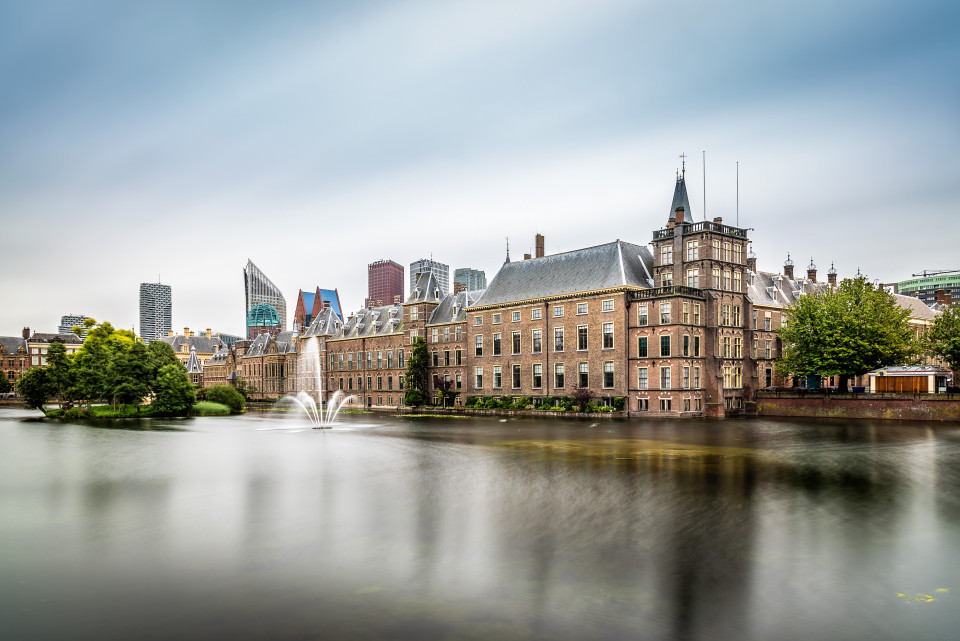 binnenhof naast het water